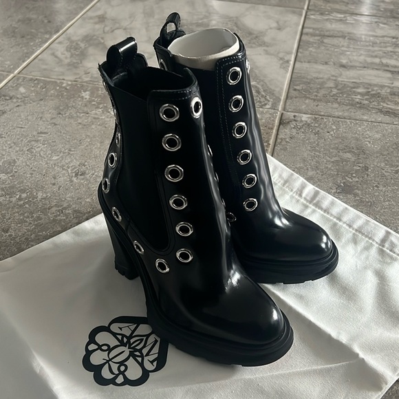 Alexander McQueen Shoes - Alexander McQueen Tread Grommet Embellished Boots Black Size 41 New in Box $1290